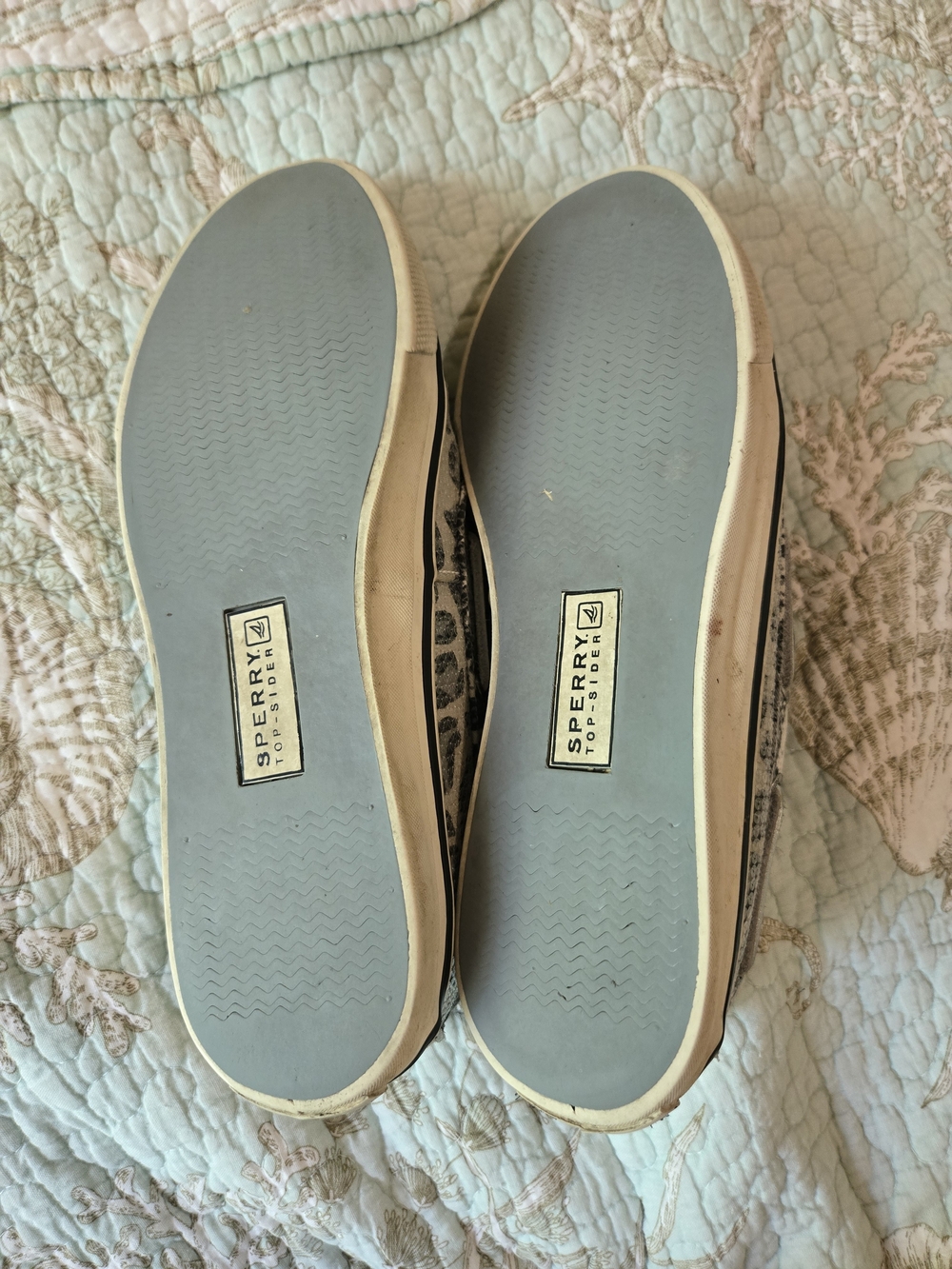 3 For $15 Sperry Girls Zebra Sequin Boat Shoes - Silver/Black - Picture 4 of 10